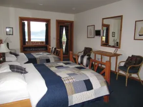 Arbutus Cove Guesthouse - Habitación