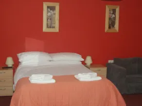 Falcons Nest - Room