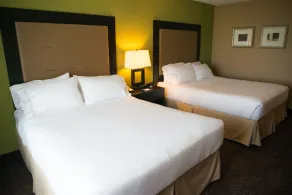 Holiday Inn Express & Suites Northwood by IHG - Room