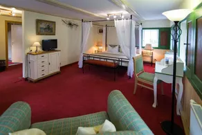 Romantik Hotel Zum Lindengarten - Room