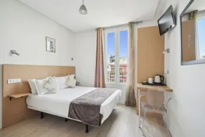 Hôtel Le National Clichy Paris - Værelse