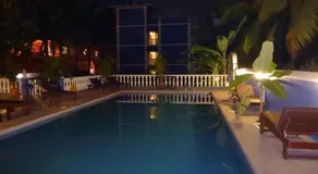 Mayflower Beach Resort - Pool