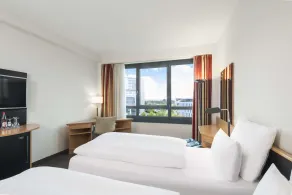 NH Düsseldorf City - View from room