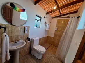 Kalluchi Ecolodge-Sun Island Titicaca Lake BOLIVIA - Bathroom
