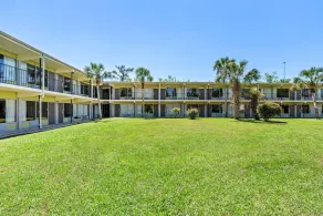 Econo Lodge Jennings - Piscine