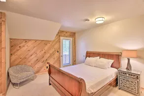 < 1 Mi to Dtwn! Lakefront 'Manitou Cottage' - Innenbereich