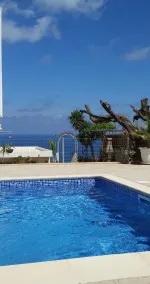 Golden View Studios - Pool