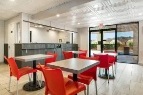 Econo Lodge - Conyers - Hall