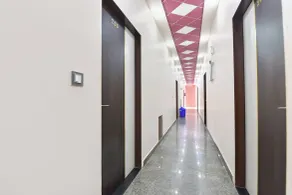 FabHotel Dev Bhumi - Lobby