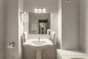 Hotel BLVD 7 - Bathroom