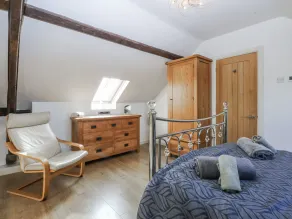 Eglwys St Cynfil - Zimmer