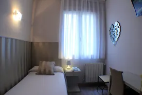 Hostal Oriente - Zimmer