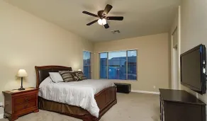 Pleasant Surprise By Signature Vacation Rentals - Room