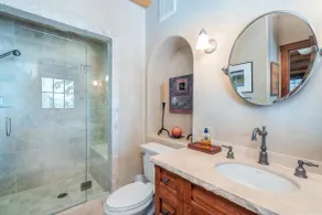 HILLTOP HIDEAWAY: 7 BR / 7. 5 BA à Telluride, pour 18 personnes - Chambre