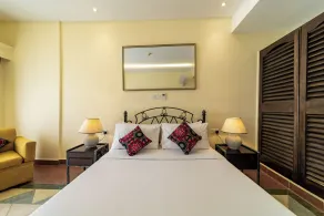 Sentrim Castle Royal Hotel - Room