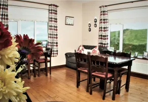 Hilltop B&B - Restaurante