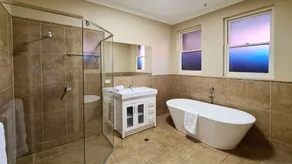 Whyalla Playford Apartments - Badezimmer