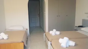 Summer Days - Room