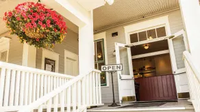 Colorado Chautauqua Cottages - Restaurant