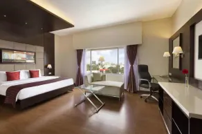 Ramada by Wyndham Chennai Egmore - Room