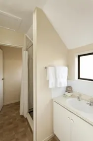 Merivale Court Motel - Baño