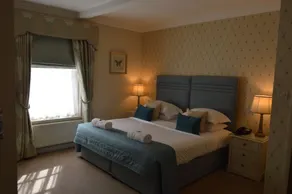 Le Bouchon Brasserie & Hotel - Habitación