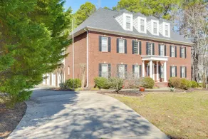 Hike, Golf & Boat: Wake Forest Home w/ Yard - Interiör