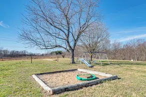 Secluded Family Home in Springfield, Pets Welcome! - Innvendig