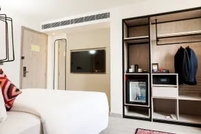 Golden Tulip Lucknow - Room