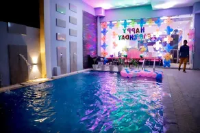 The Vrindwoods - Pool