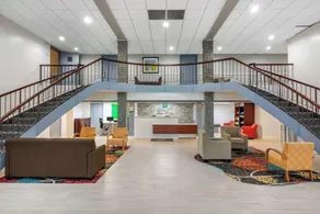 Quality Inn & Suites Ruther Glen - Lobby