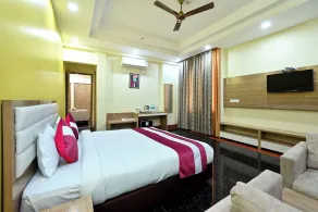 Hotel SKS Grand Palace-Vrindāvan - Room
