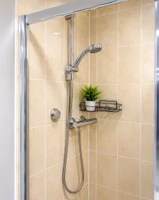 Casa De Centro en-suite room Netflix, Fast WiFi Free Parking - Bad