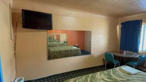 Deluxe Inn Motel - Værelse