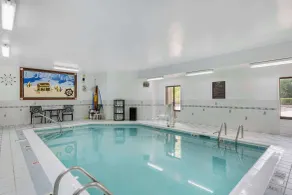 Comfort Inn & Suites La Grange - Louisville Area - Pool