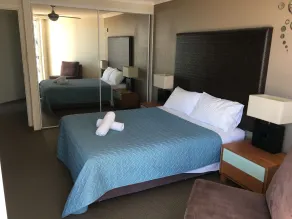 Broadbeach - Shop, Dine & Unwind - Room