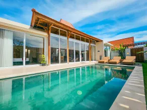 Svarna Suites Seminyak - Vue de la chambre