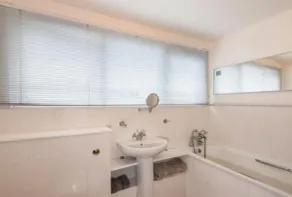 Oxford Street 5 Bedroom Townhouse - Badrum