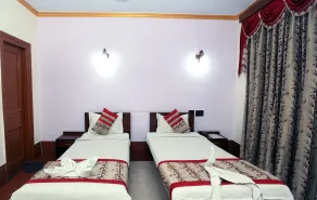 YMCA SEACOM INN - Room