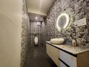 Perry's Cottage - Bathroom
