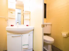 123 Guesthouse - Bathroom