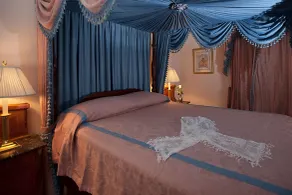 Monmouth Historic Inn - Chambre