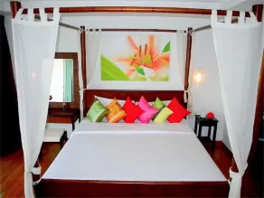 Sunrise 3 bedrooms Modern Apartment In Nai Harn - Rum