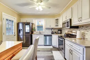 3 Mi to Downtown: Spacious White Plains Home - Interior