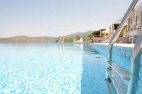 Birds Bay Resort - Pool