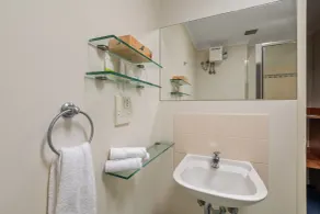 Metro Hotel Perth City - Room