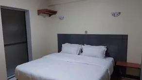 Nakuru Axis Hotel - Zimmer