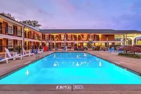 The Guest Lodge Gainesville - Piscine