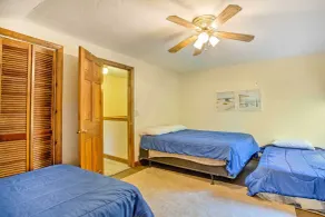 Pet-Friendly Gilford Home: 3 Mi to Gunstock & Lake - Interiör
