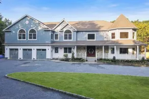 Game Room, Hot Tub! Family Getaway in Bayshore - Innvendig